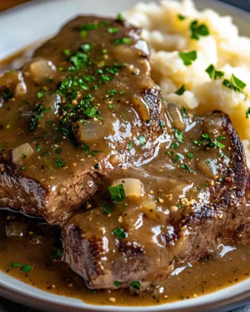 Crock Pot Cube Steak with Gravy