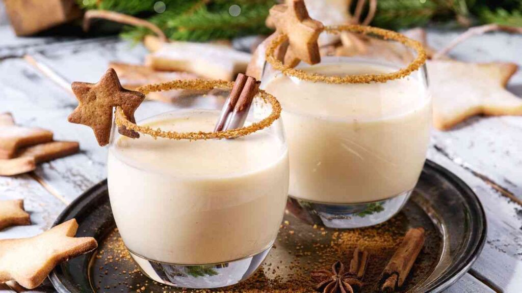 Eggnog Christmas drink